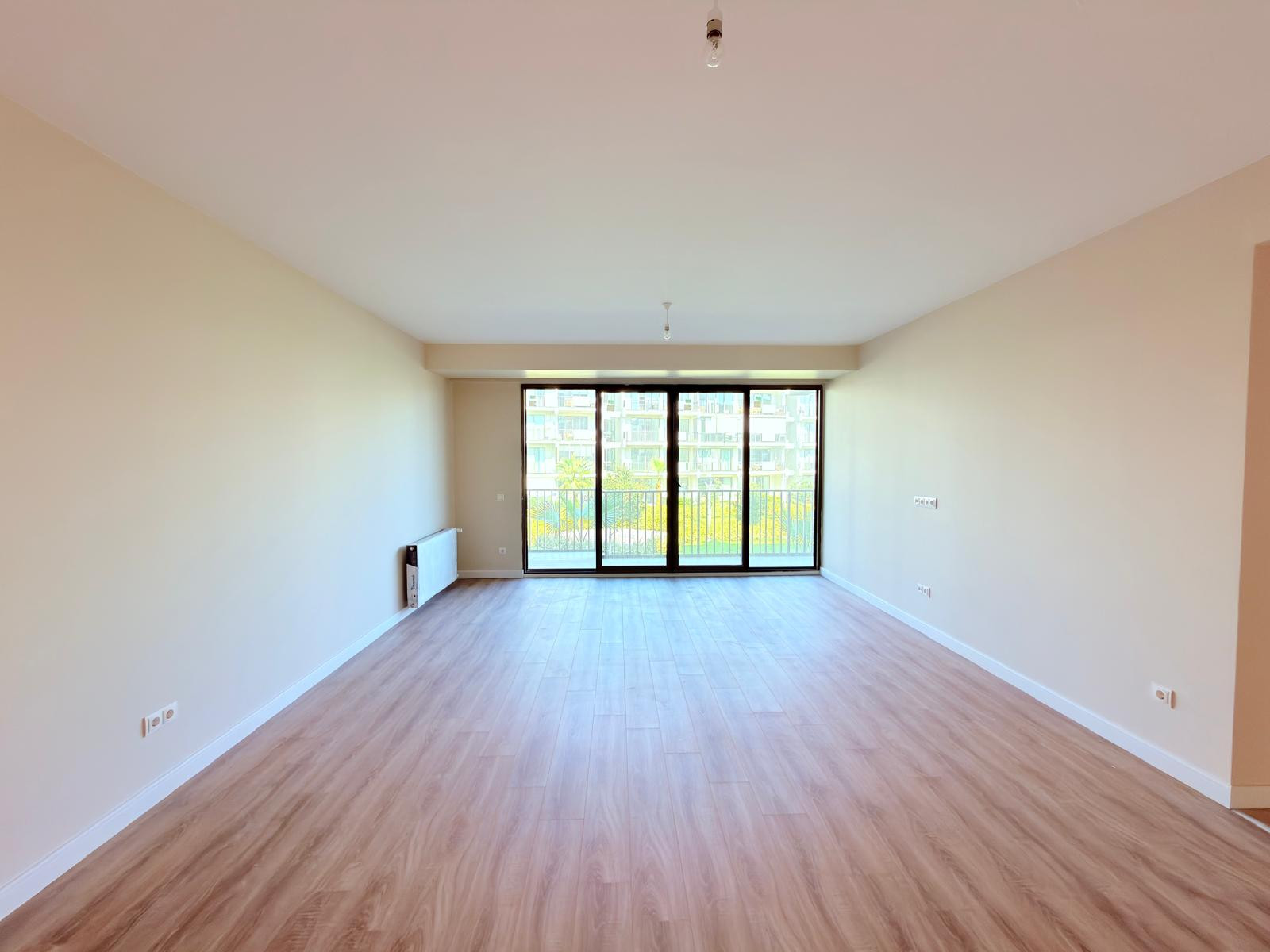 MB Verde Evleri normal kat geniş salon ve balkon cephesi