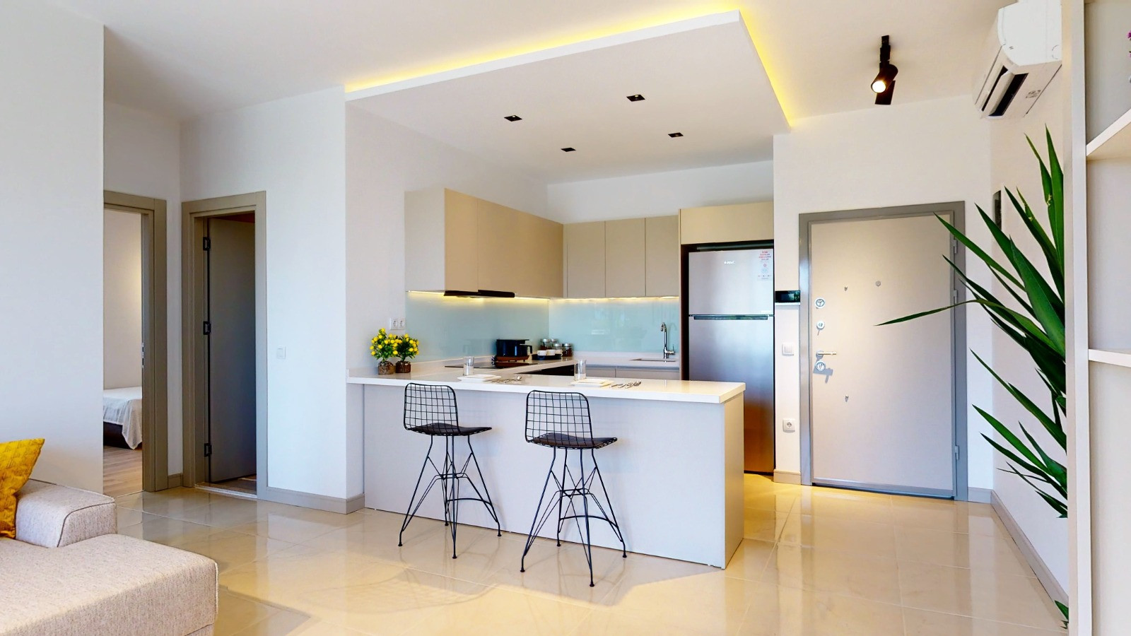MB Azure Resort 2+1 Bahçe Katı – salon ve açık mutfak