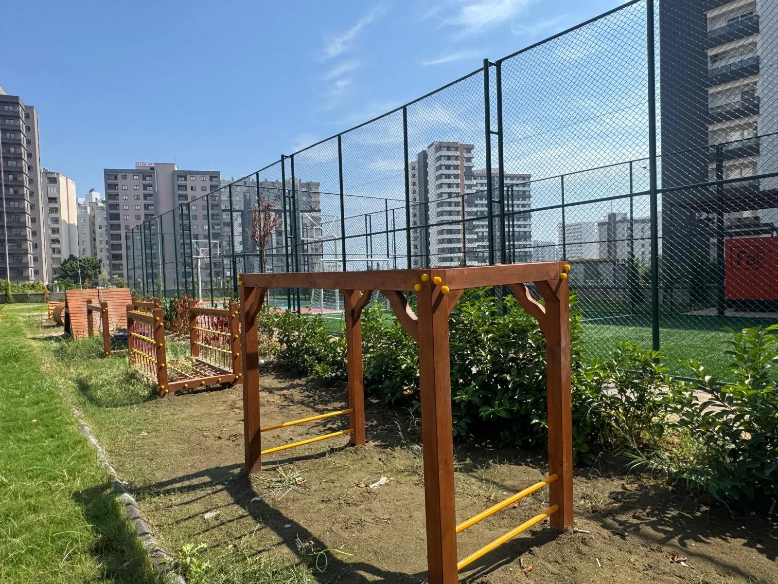 MNZ Mersina Lüx peyzaj alanı