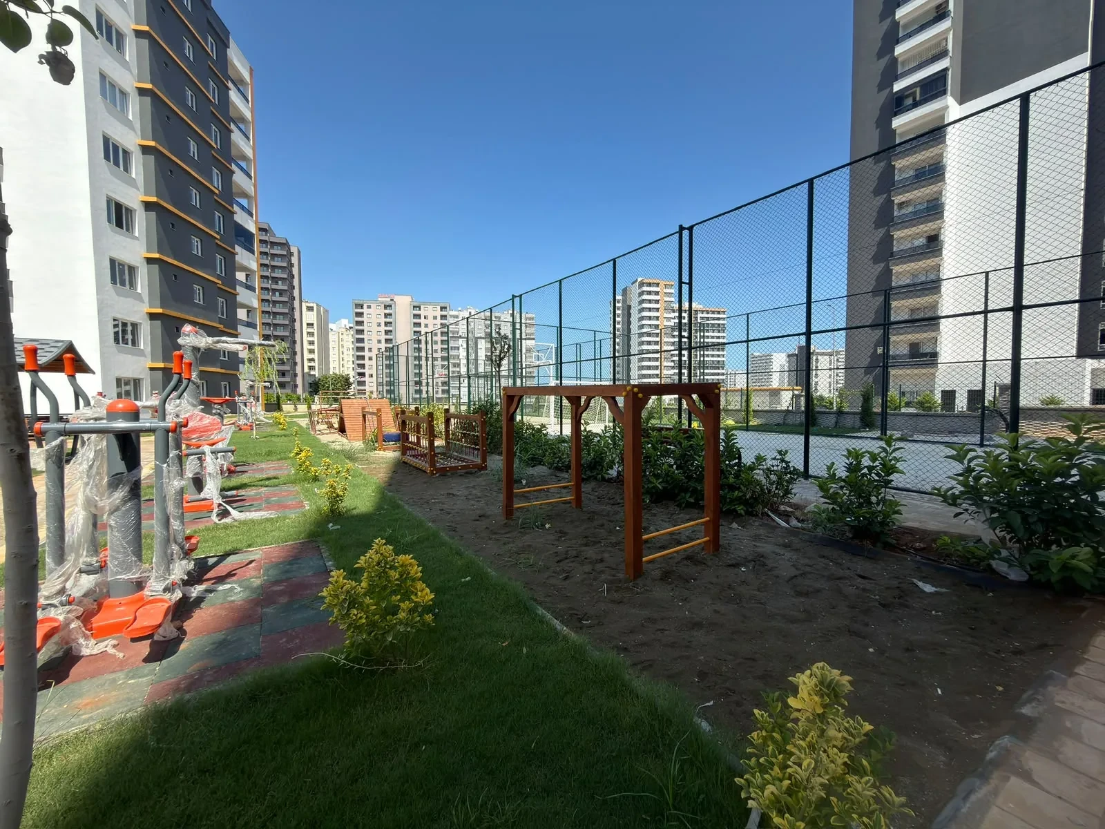 MNZ Mersina Lüx açık spor alanı